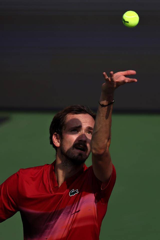 开云体育中国-意大利网球队力克法国网球队，梅德韦杰夫爆发神勇