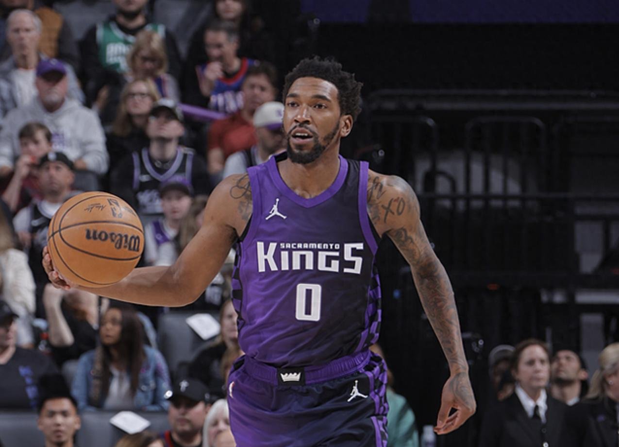 国王横扫76人，拉塞尔绝境逆转